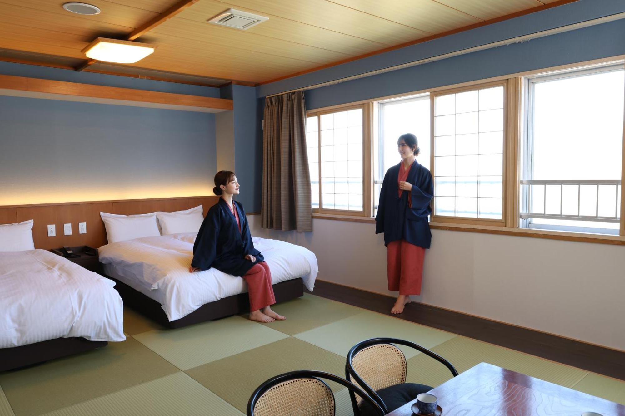 旅館 虎杖浜温泉ホテル 3*